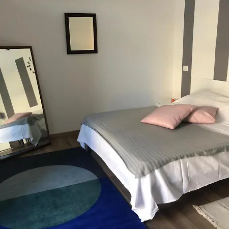 Monolocale Arredato Con Una Camera Apartment *